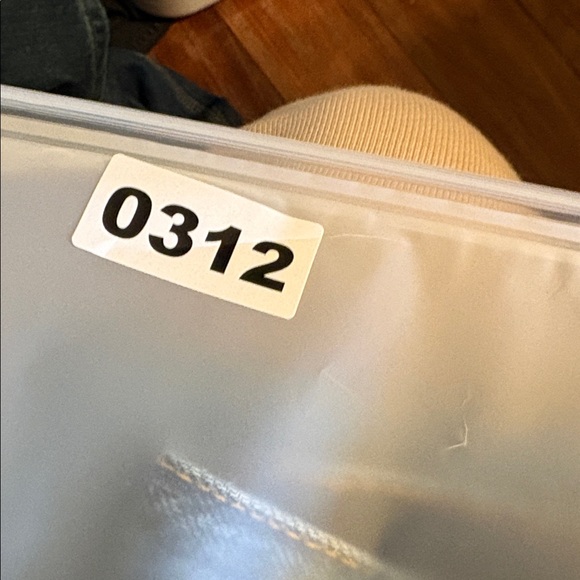 Distressed‎ Blue Jeans (0312) - Picture 6 of 6